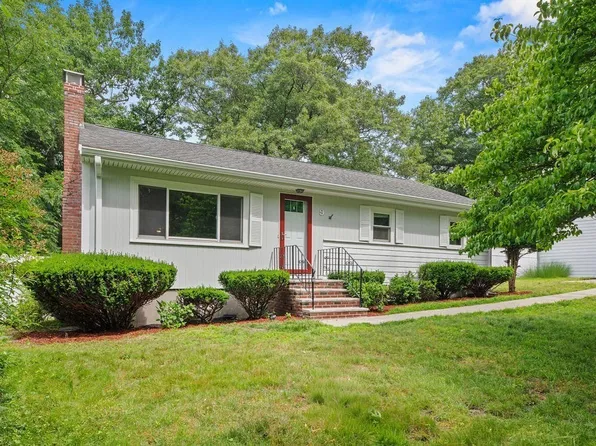 9 Charity Ln, Dedham, MA 02026