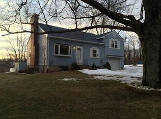 15 Amherst St, Granby, MA 01033