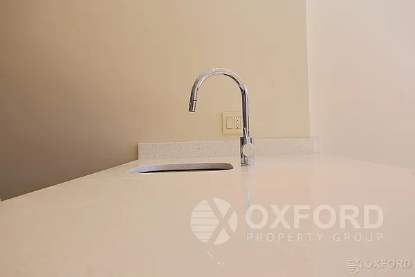 Rented by Oxford Property Group | media 65