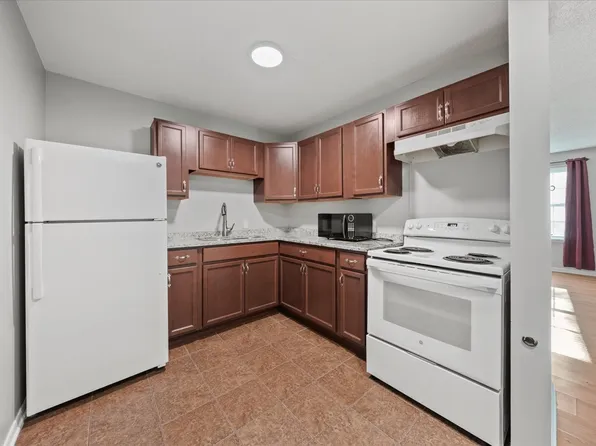 441 Harding Pl APT A12, Nashville, TN 37211