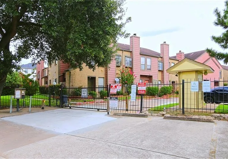 8299 Cambridge St #1705 — Photo 1