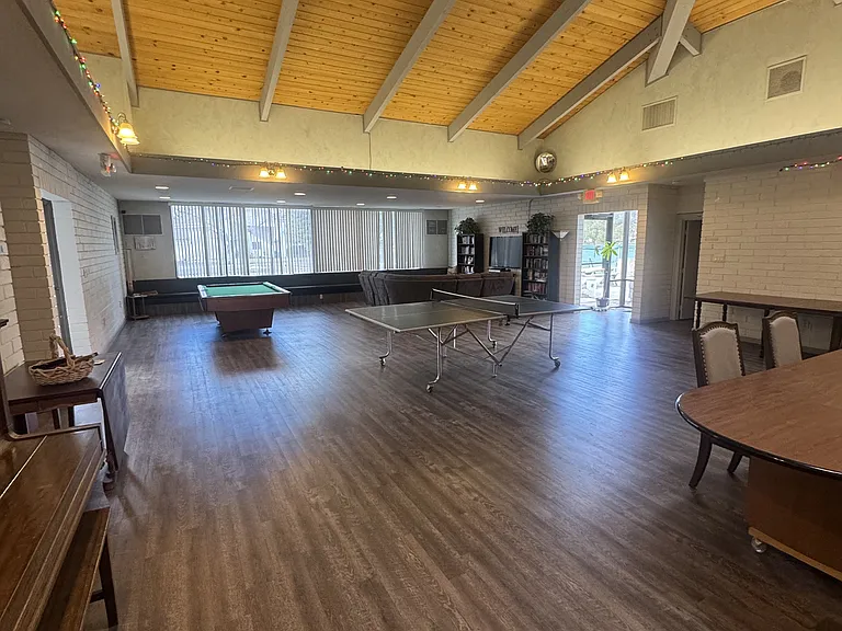 430 Angela Pl — Photo 47