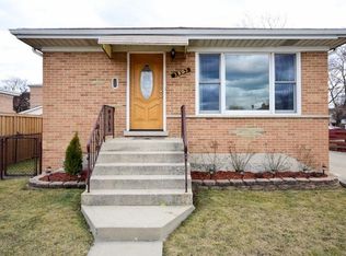 3803 Emerson Dr, Schiller Park, IL 60176