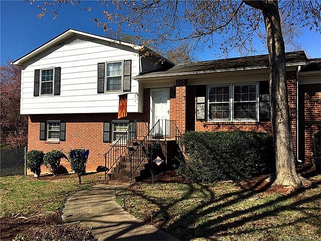 1st image of 2116 Deepwood Ct