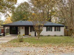 5 Luau Dr, North Little Rock, AR 72120