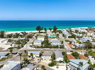 4503 Gulf Dr, Holmes Beach, FL 34217