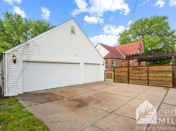 602 S Crestway Ave, Wichita, KS 67218