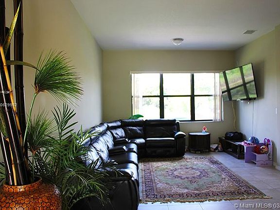 3rd image of 3534 SW 92nd Ave
