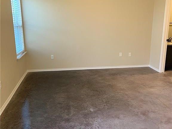 3rd image of 379 Joanne Loop Unit A