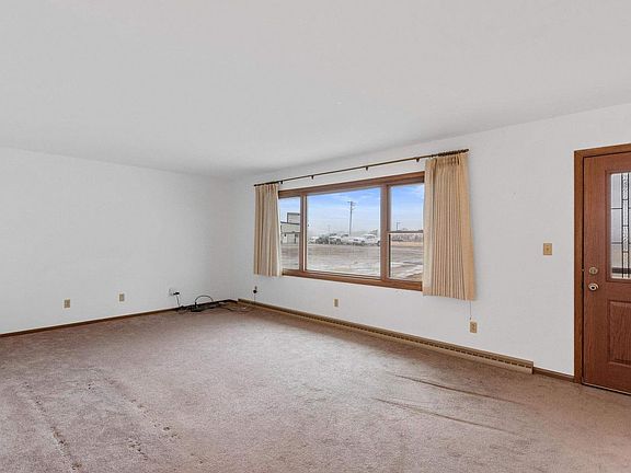 4th image of N3461 Guenther Road