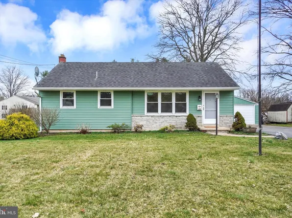 410 Birchland Ave, Mount Joy, PA 17552