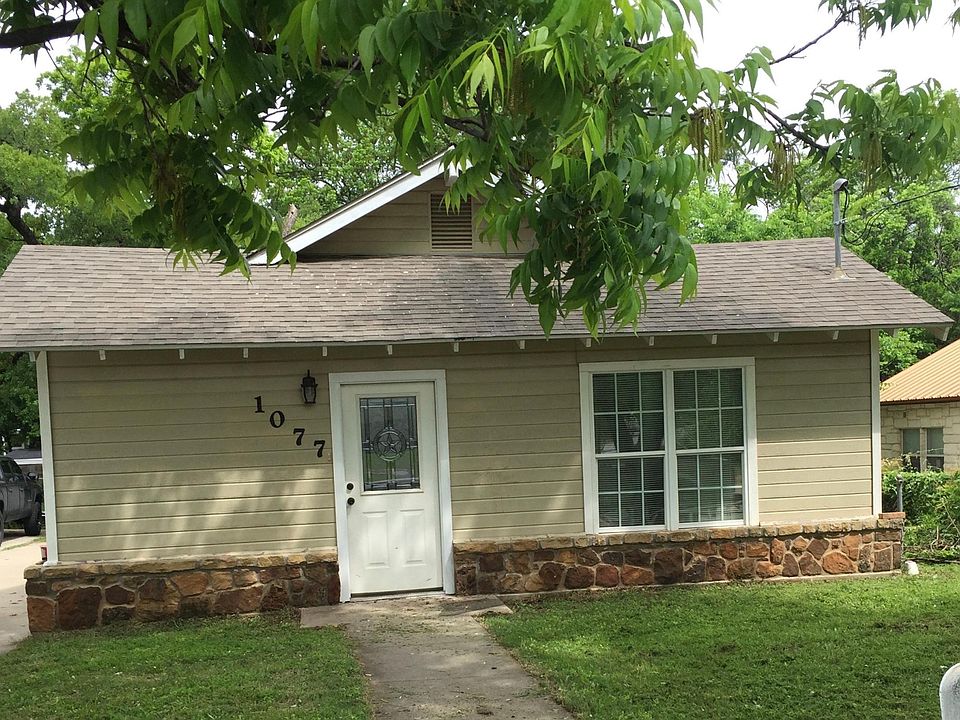 1st image of 1077 W Green St