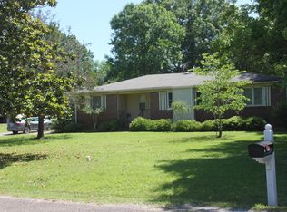 300 Pinehill Dr, Aberdeen, MS 39730