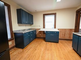 405-407 W Main St - Duplex