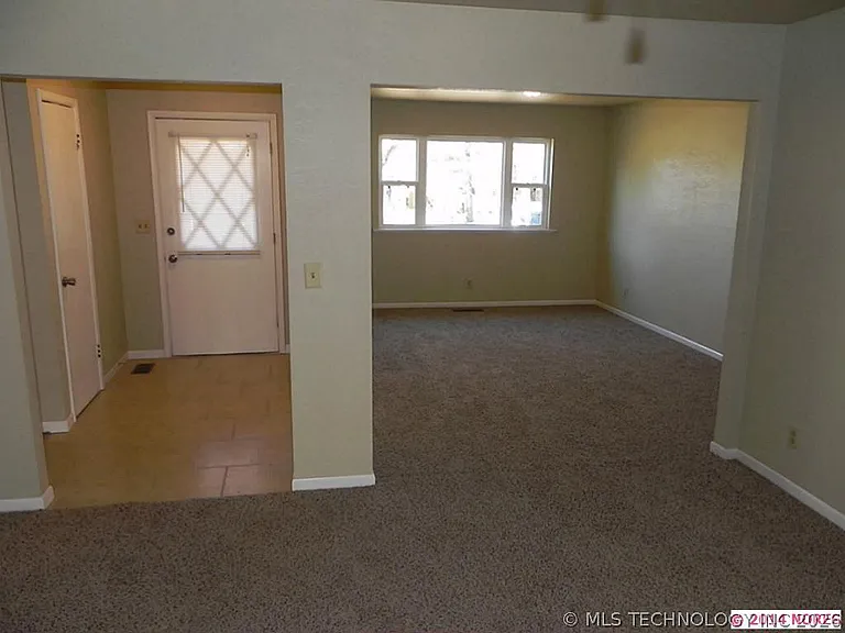 7827 Marilyn Ln — Photo 7