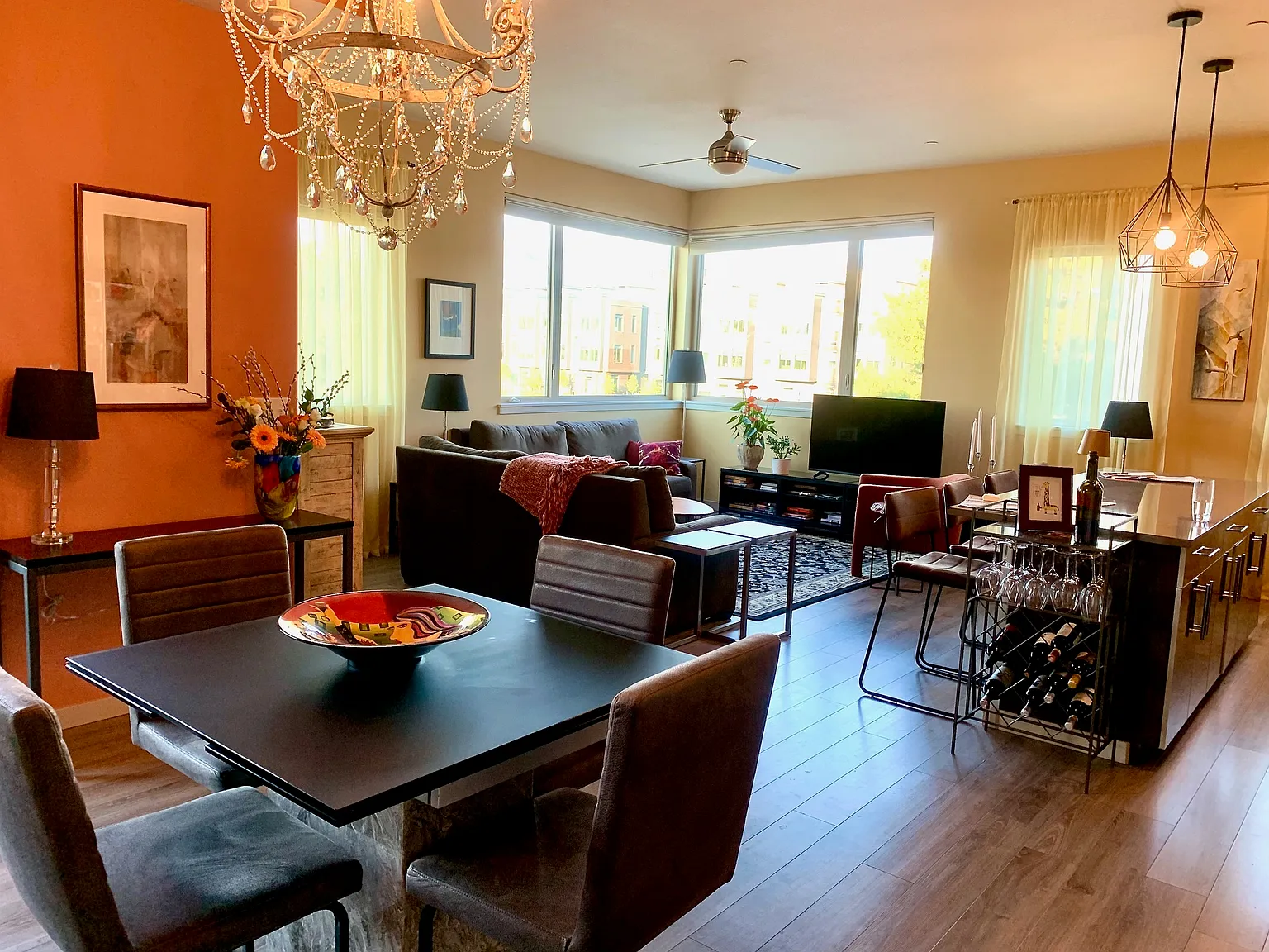 3 bed, 2.5 bath, 1450 sqft, $5,000 — Photo 2