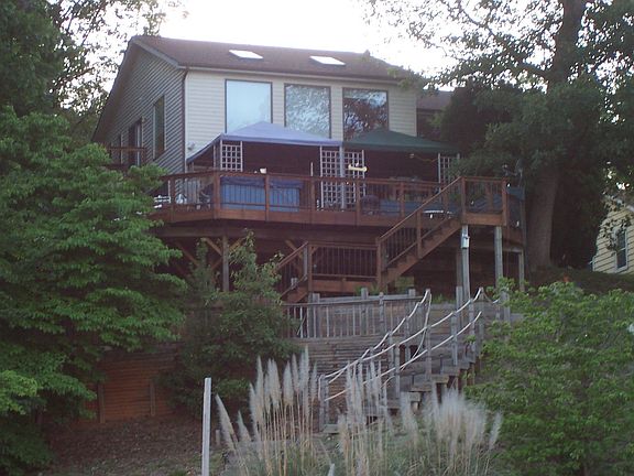 2nd image of 513 Lakehaven Dr