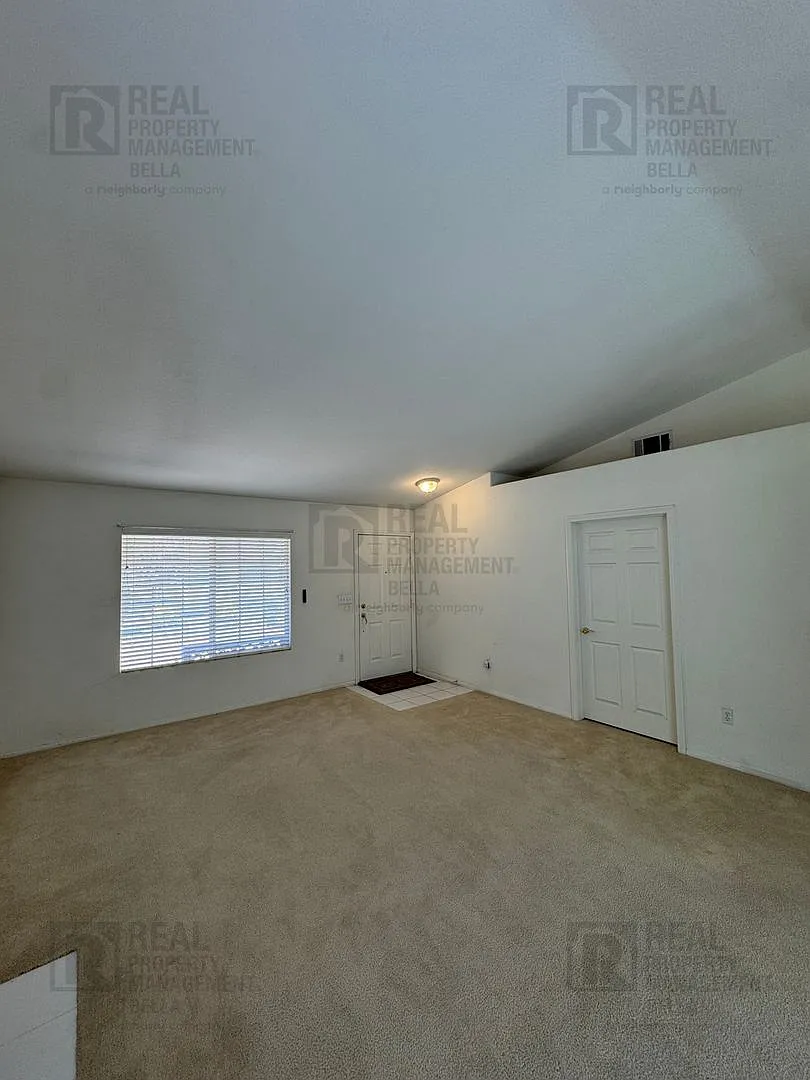 *55+ Community* Charming 3 Bedroom, 2 Bathroom Home In Hemet — Photo 4