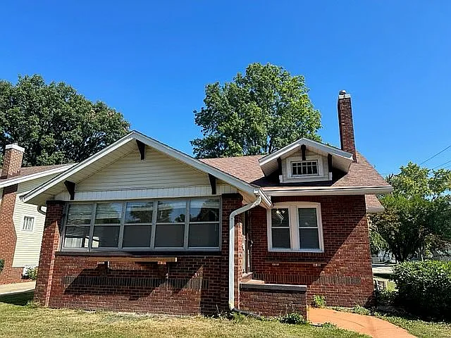 3300 Prairie Ave photo 1