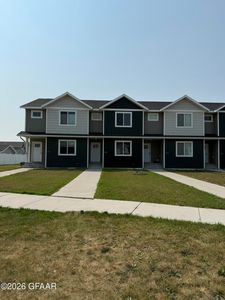 883 Thames Ct, Grand Forks, ND, 58203