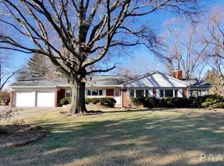 6521 N Mount Hawley Rd, Peoria, IL 61614