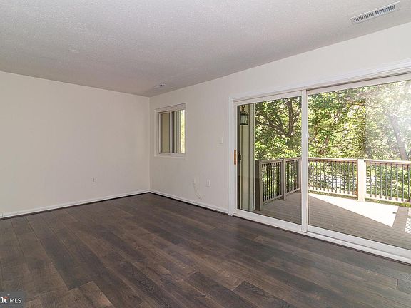 4th image of 15285 Forest Grove Dr