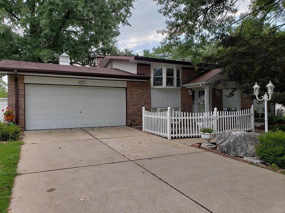 1st image of 302 Elmgrove Ave