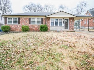 820 Forman Rd, Saint Louis, MO 63123