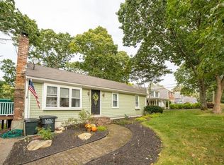 30 Arboretum Rd, Plymouth, MA 02360