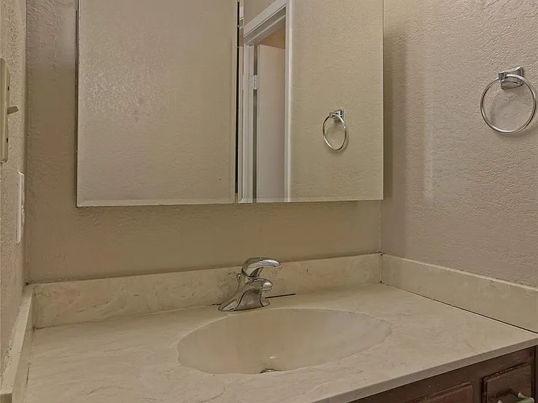 914 Garden Meadow Dr — Photo 20