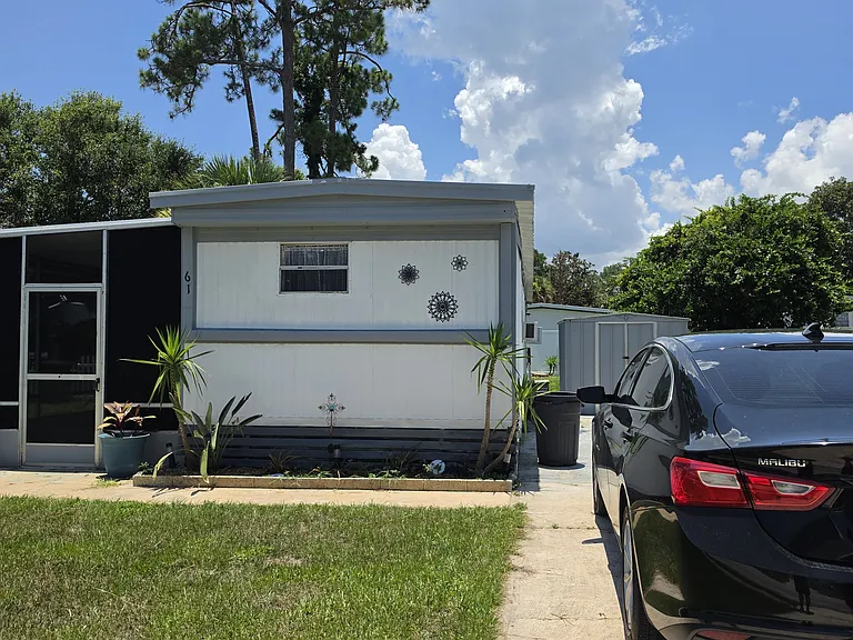 61 Lawrence Ct — Photo 7