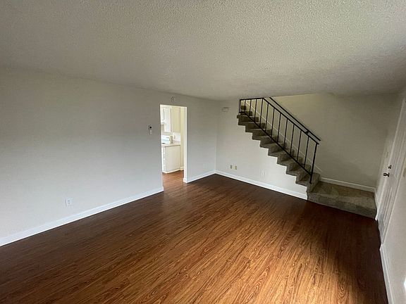 3rd image of 1630 Monmouth St APT 16