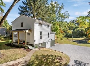 2954 Greenleaf Rd, Akron, OH 44312