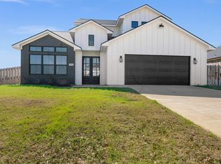 16210 Clearview Dr, Lindale, TX 75771