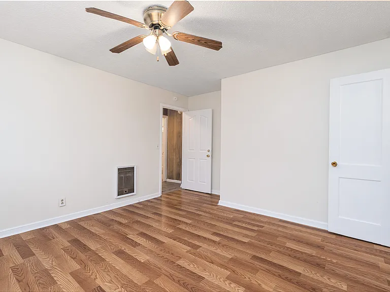 spare bedroom