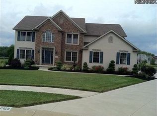 12429 Cantburg Ave NW, Uniontown, OH 44685
