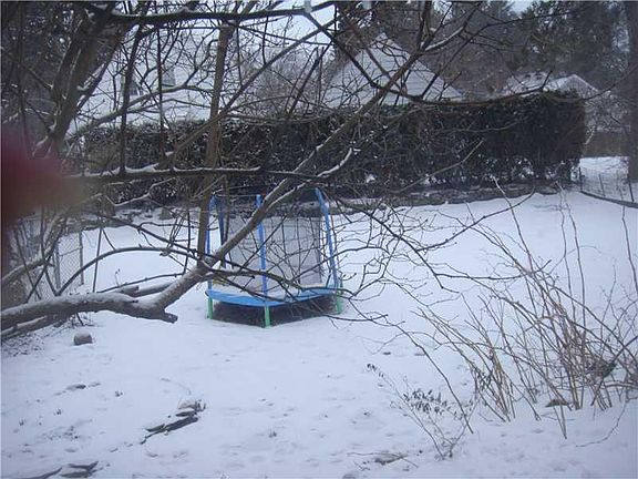 2nd image of 3434 Argyle Ave
