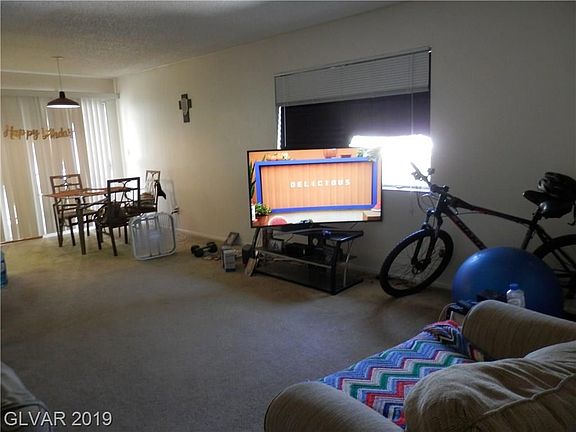 5th image of 1420 Vegas Valley Dr APT 22