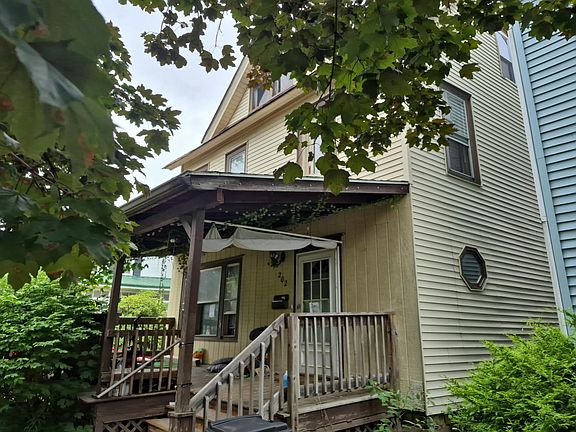 2nd image of 202 East St