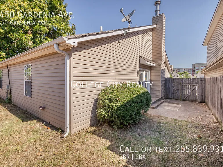 1450 Gardenia Ave — Photo 27