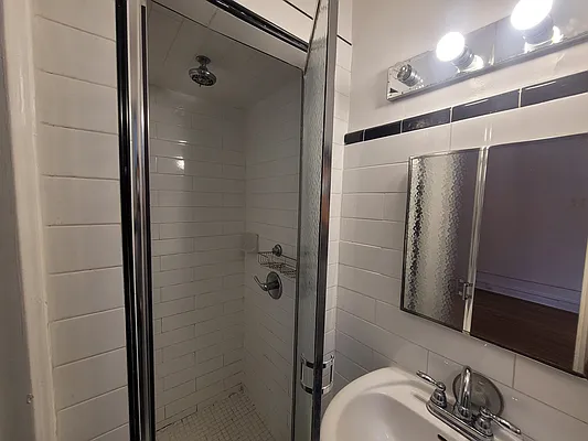 Rented by Lang Realty LLC | media 12