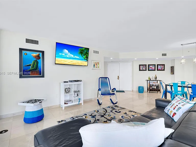 6301 Collins Ave #1708 — Photo 38