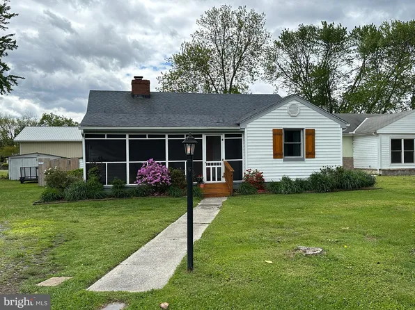 67 S Cedar Ln, Colonial Beach, VA 22443