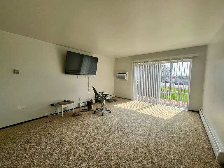10448 W Montana Ave — Photo 6