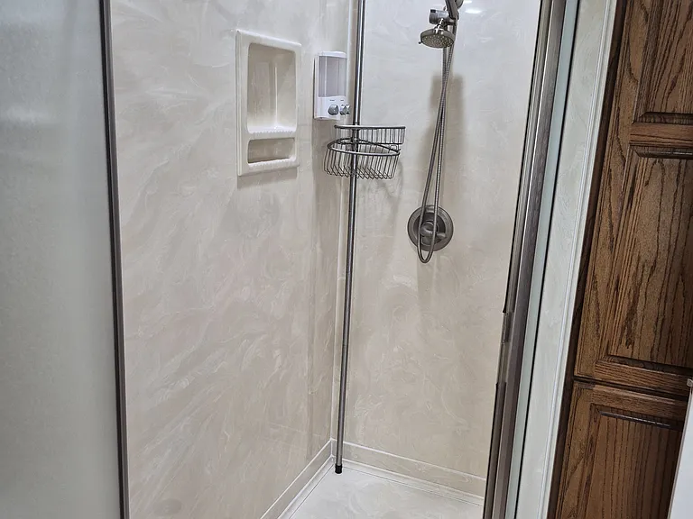 1103 Tiffany Ln — Photo 20