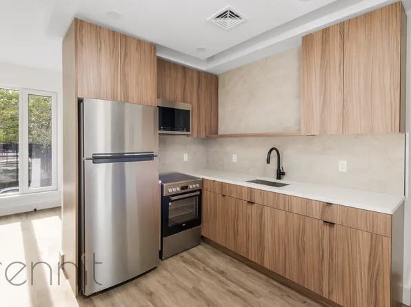 35 Kingston Avenue image 1 of 17