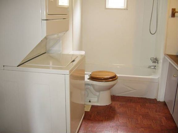 Full Bath