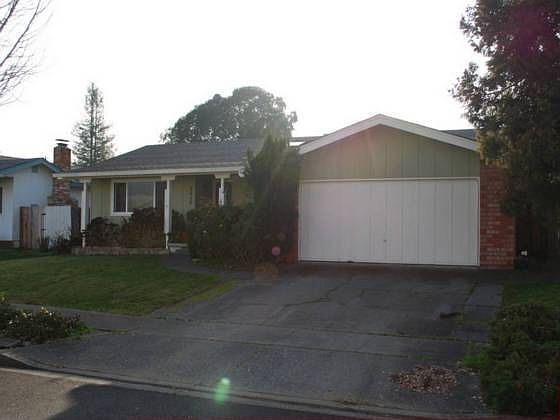 1st image of 3617 Parrett Ave