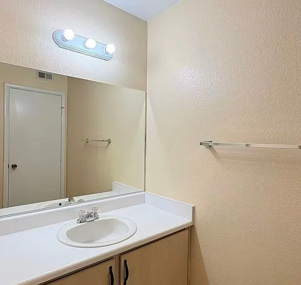1150 N Buffalo Dr #2072 — Photo 12