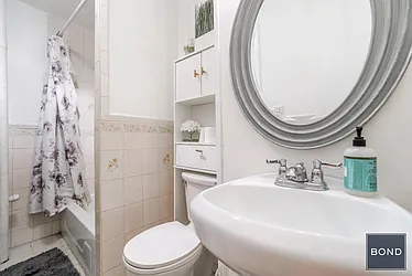 Rented by Bond New York